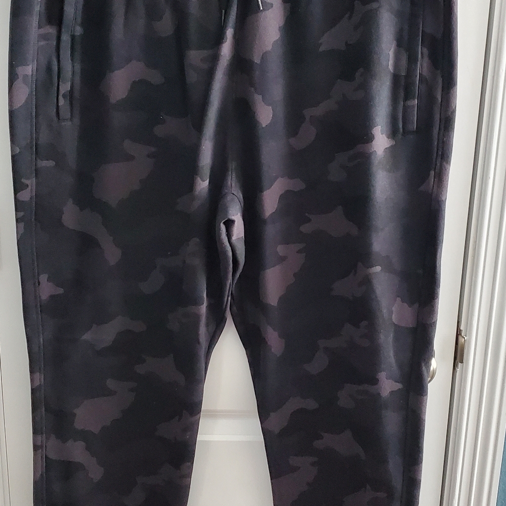 Camo Sweatpants - 90 Degrees by Reflex